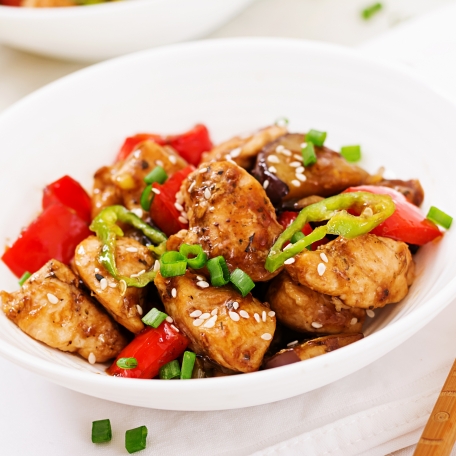 homemade-kung-pao-chicken-with-peppers-vegetables-chinese-food-stir-fry